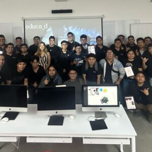 BinnaCorp fortalece las capacidades de gestores de tecnología del Grupo Educa_D en el ecosistema Apple Education